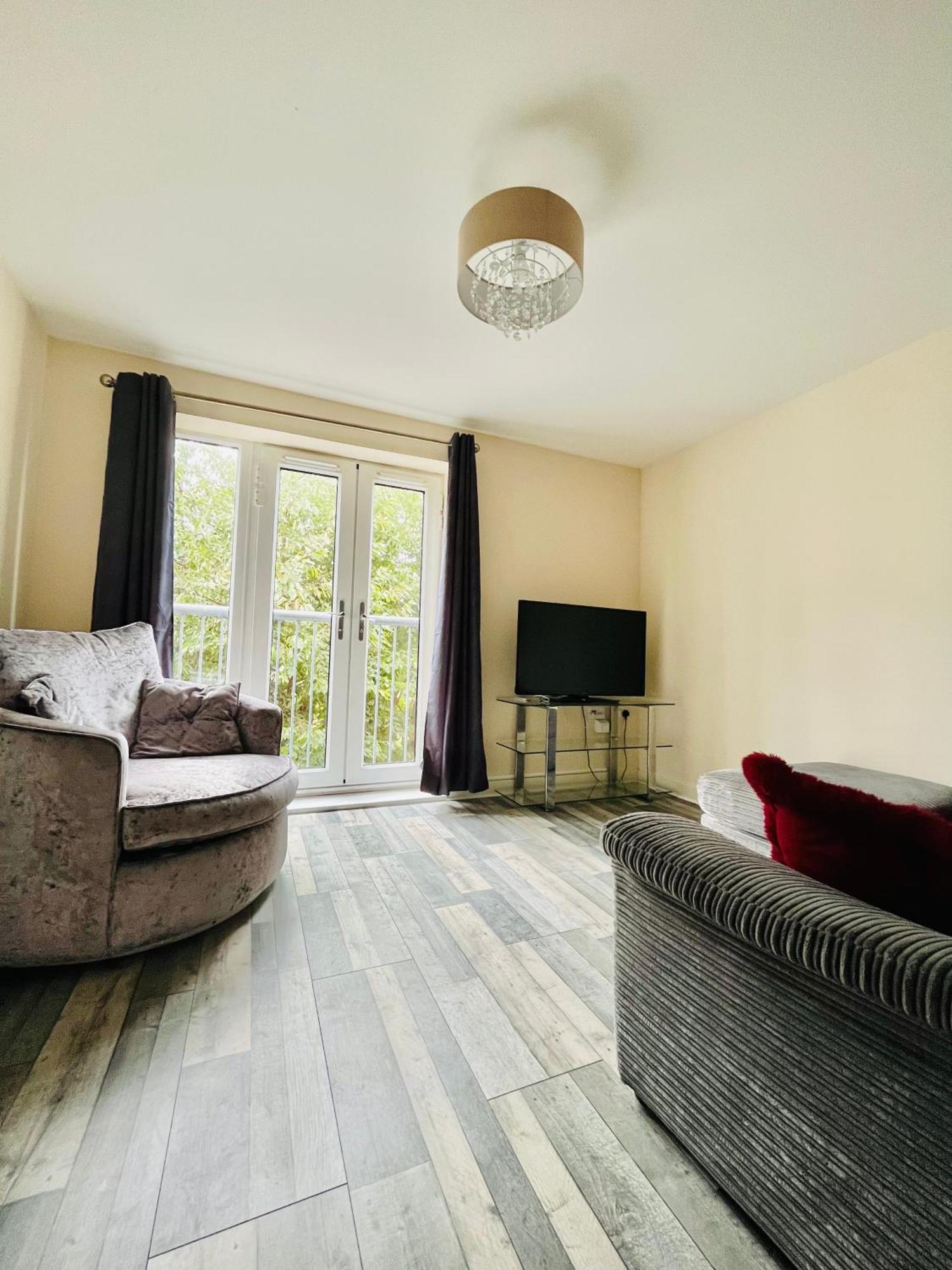 Spacious Two Bedrooms Apartment For Business And Holiday Πόρτσμουθ Εξωτερικό φωτογραφία